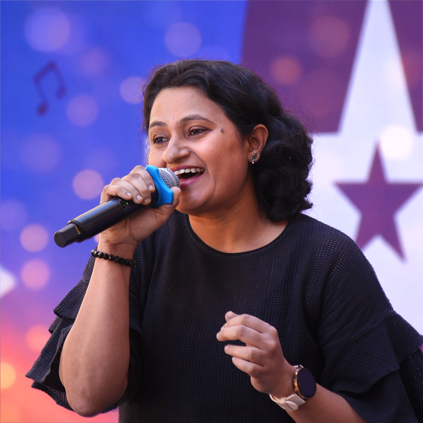 Garbha-&-Dandia-Singer-in-Bangalore-The-Filmy-Melange Dandia & Garbha Celebration Singer